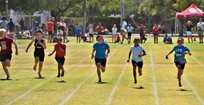Rekords spat by Volkskool se kleure-atletiek