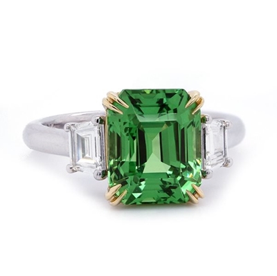 Tsavorite vs Emerald