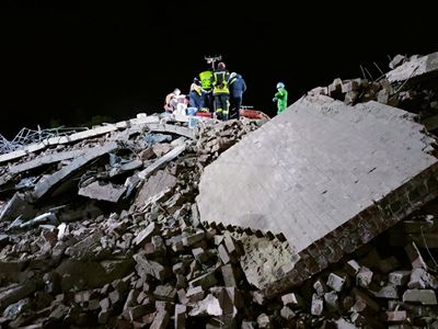 Winde hands George building disaster report to Saps