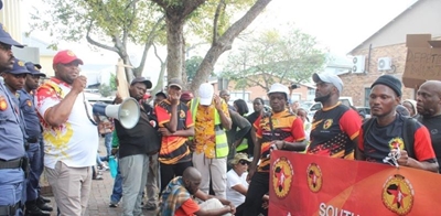 Numsa members march to Knysna municipality