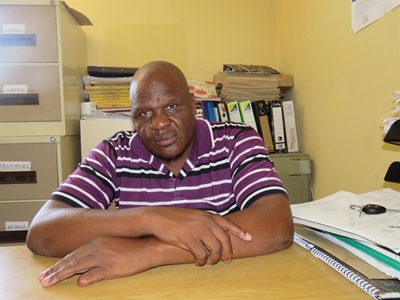 Authorities clamp down on illegal taxis