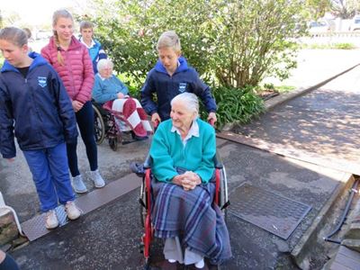 Vollies hou lentekonsert vir bejaardes