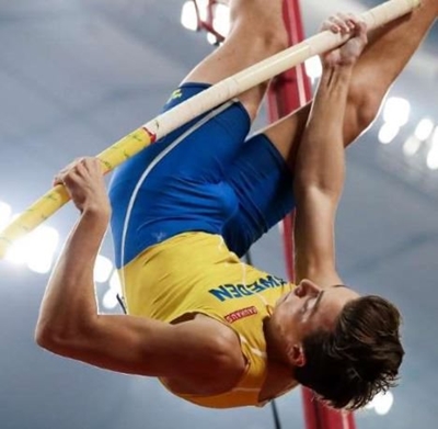 Duplantis falls short of third pole vault world record in 12 days