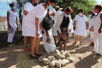 Women pray for Midland Hospital