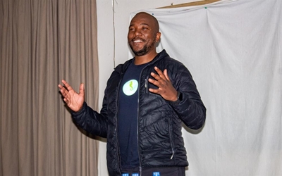 Maimane visits Knysna to campaign for independents