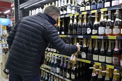 Wine industry head to court over booze ban after R8bn in losses