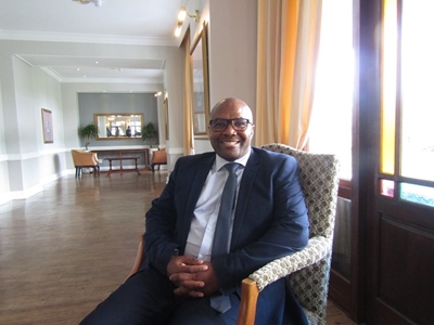 Minister visits George after bus bombing