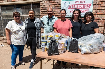 Oudtshoorn informal female waste pickers recipients of "dignity bags"