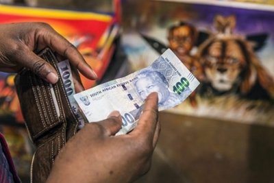 Interest-rate cut and low inflation could boost SA spending