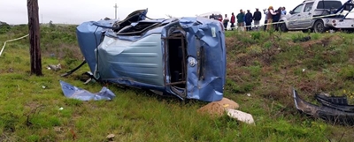 2 adult males die in car crash