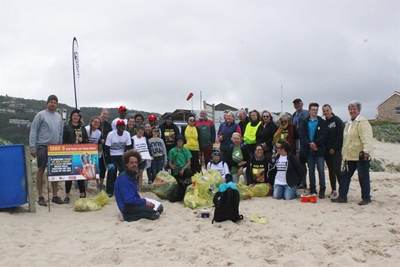 International Coastal Cleanup