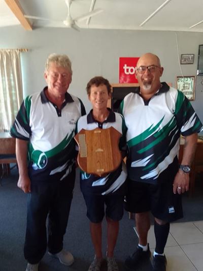 Langley en De Wet maak skoonskip in pare