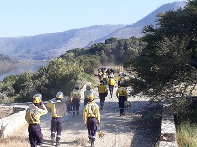 Communiity called to support firefighters