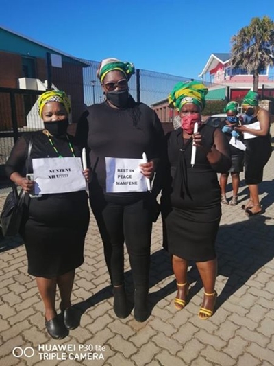 Knysna women condemn axe murder 