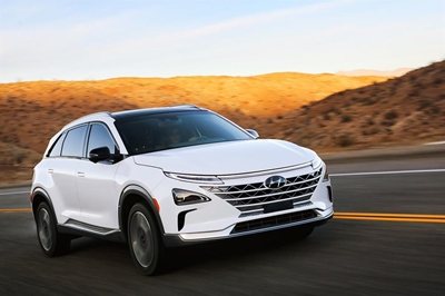 Hyunda reveals newly developed fuel-cell car