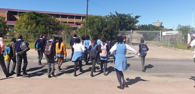 Imizamo Yethu learners locked out by school