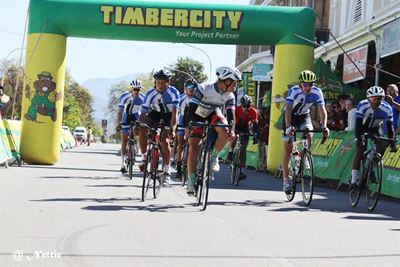 Timber City-fietstoer op hande