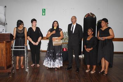 APD hou spogaand vir lede