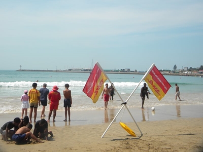 Injured boy rescued from Santos surf