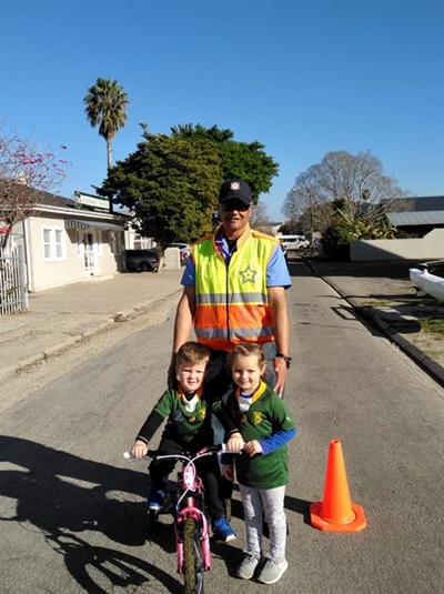 Little Elephants learners enjoy community visits