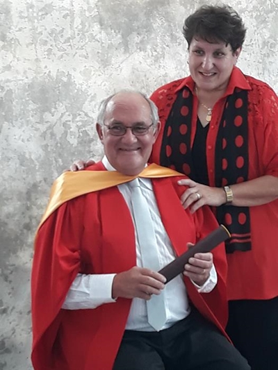 Doktorsgraad oor armoede in Oudtshoorn