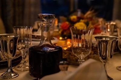 How to host guests in a small apartment