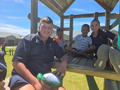Outeniqua Primary learners reach out through community service