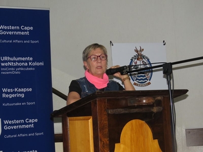 Minister veg vir voortbestaan van sport