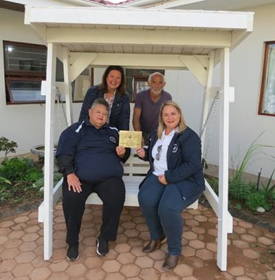 Huis Stilbaai kry swaaibankie