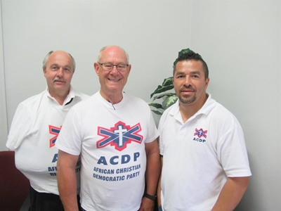 ACDP verras dalk met kandidaat