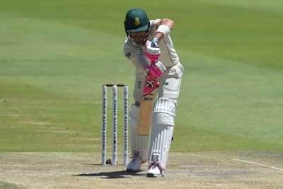 Faf du Plessis out of Hundred due to concussion