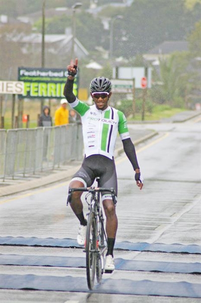 Cyclists shine through gloomy weather