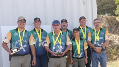 Mosselbaai-skuts palm ses goue medaljes in by Kaapstad