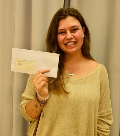 Hoërskool Punt se klas van 2018 skitter