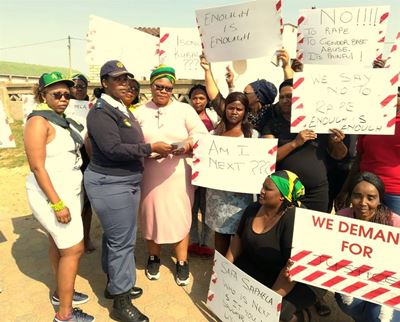 Women take a stand in Kwa
