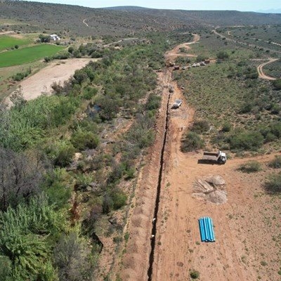 Blossoms-waterprojek lewer water na Oudtshoorn 