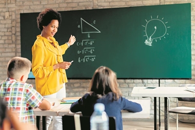 Nominasies vir onderwys- toekennings nou oop