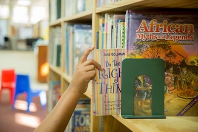 Please return books on loan