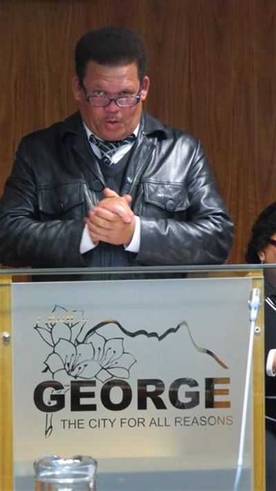 Councillors honour Mandela