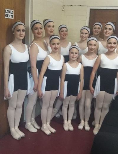 Ballerinas make Knysna proud