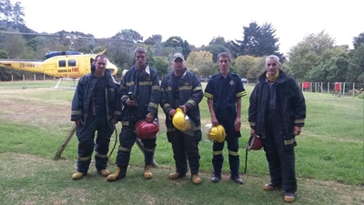 Plett firemen fight fires in Cape Town