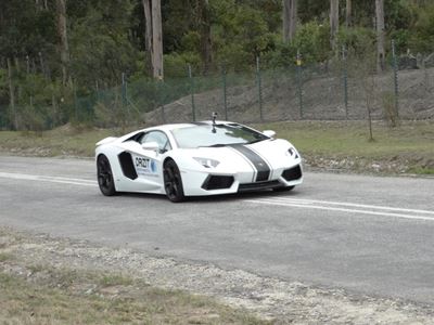 Supercar shootout at Hillclimb