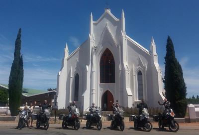 Ladismith toerismekantore weer oop
