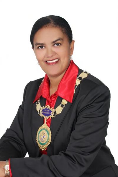 Mayor explains non-attendance