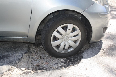 Potholes scare tourists away