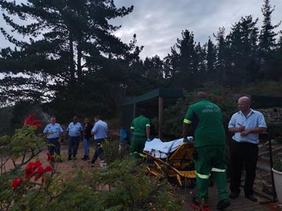 Bejaarde oorval en wreed aangerand