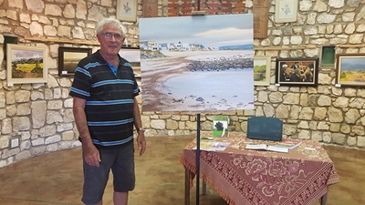 Stilbaai in verf vasgevang