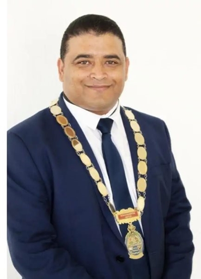 Burgemeester veroordeel seksmisdrywe