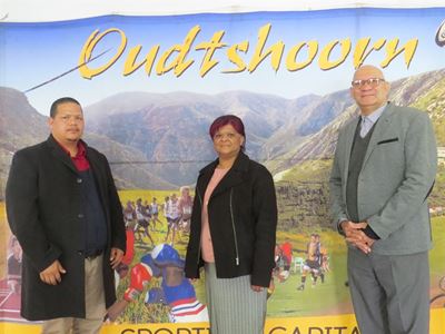 Icosa beheer nou Oudtshoorn-raad