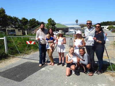 Sandpiper Road: Local petition council